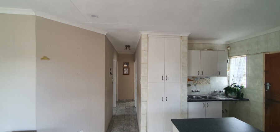 3 Bedroom Property for Sale in Noordheuwel Gauteng