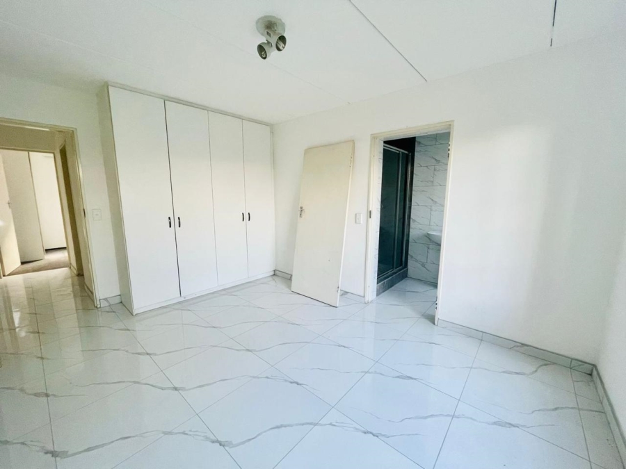 To Let 2 Bedroom Property for Rent in Edleen Gauteng