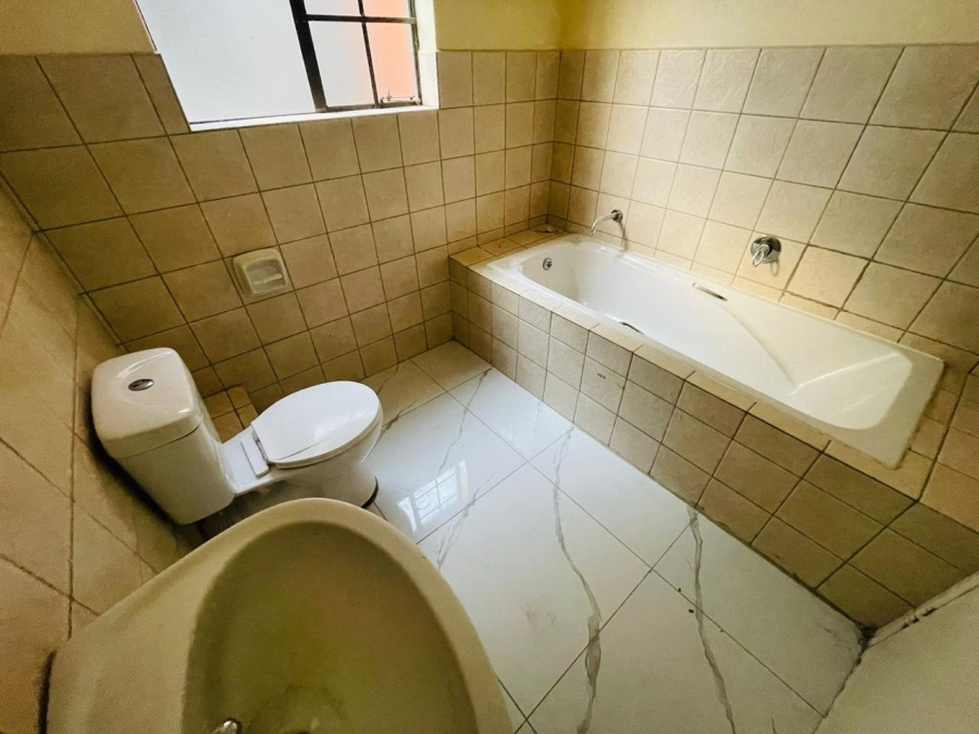 To Let 2 Bedroom Property for Rent in Edleen Gauteng