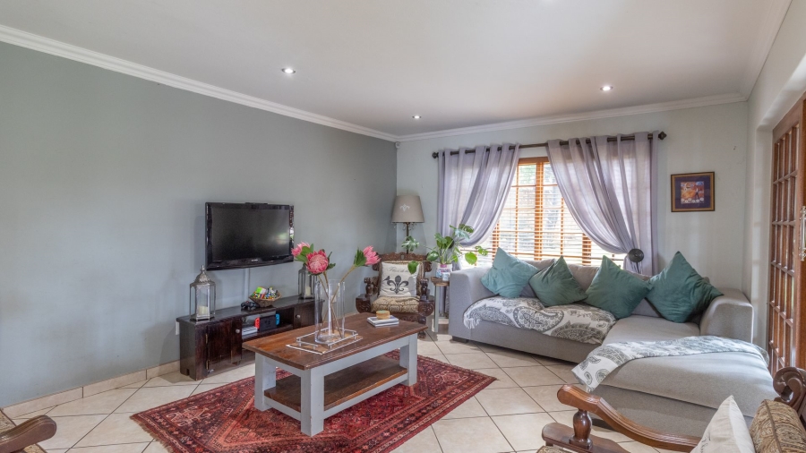 5 Bedroom Property for Sale in Amberfield Gauteng