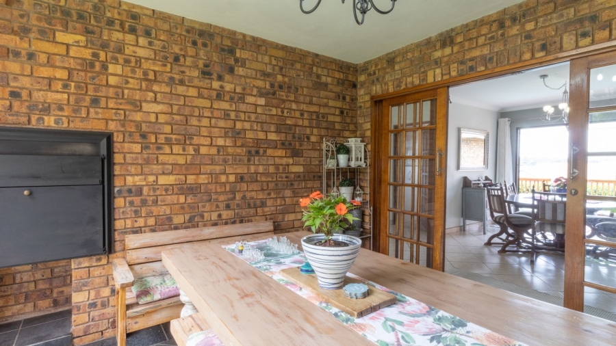 5 Bedroom Property for Sale in Amberfield Gauteng