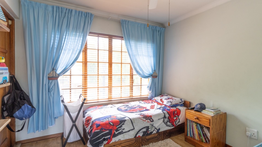 5 Bedroom Property for Sale in Amberfield Gauteng