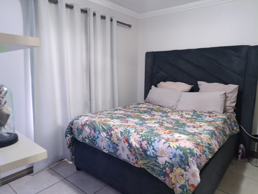 2 Bedroom Property for Sale in Amberfield Gauteng