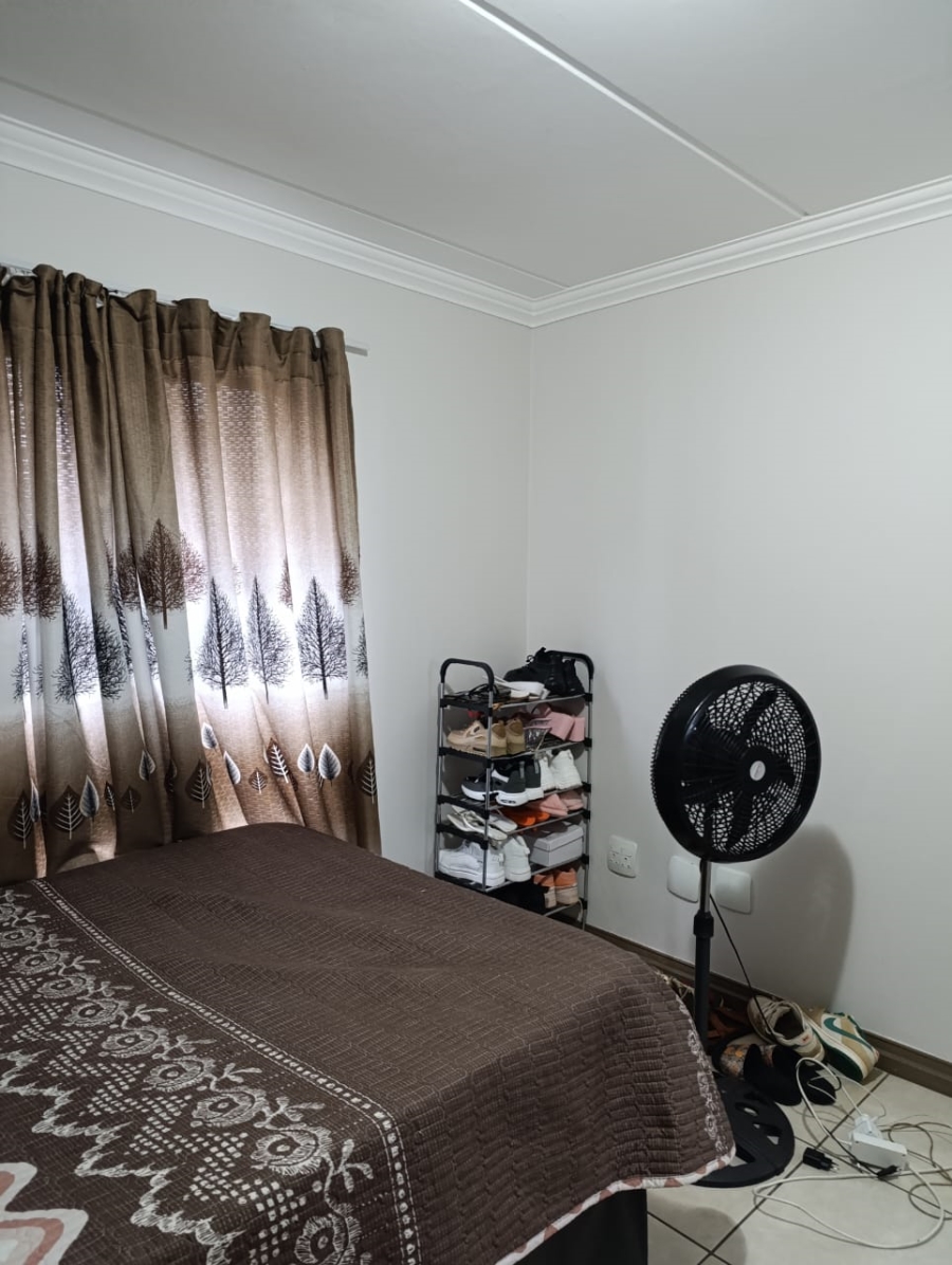 2 Bedroom Property for Sale in Amberfield Gauteng