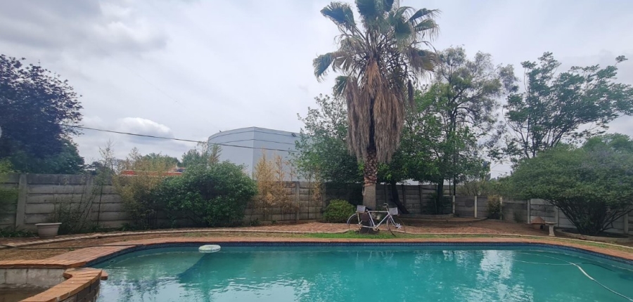 5 Bedroom Property for Sale in Lambton Gauteng