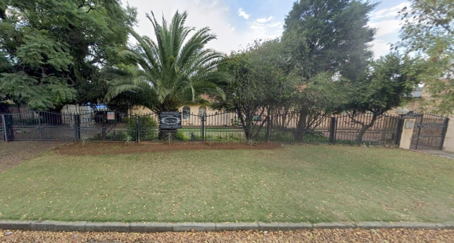 5 Bedroom Property for Sale in Lambton Gauteng