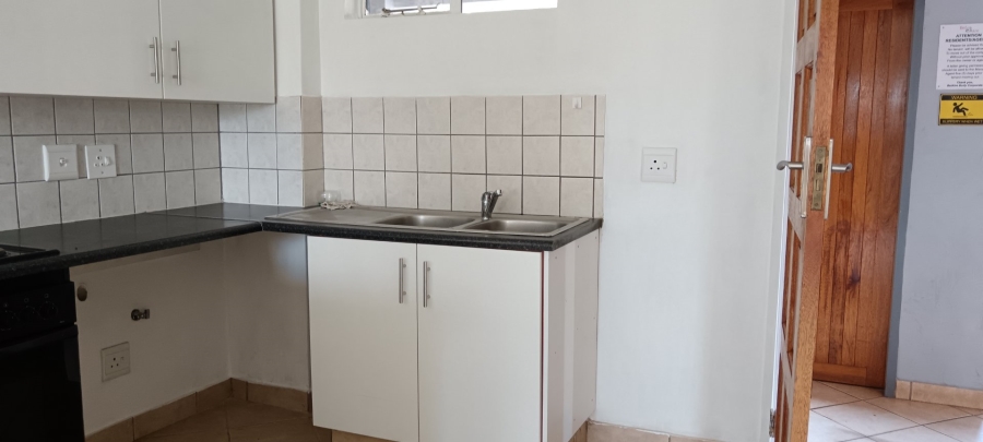 To Let 2 Bedroom Property for Rent in Vorna Valley Gauteng