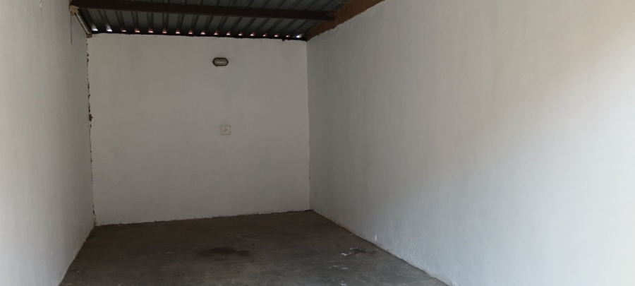 To Let 2 Bedroom Property for Rent in Vorna Valley Gauteng