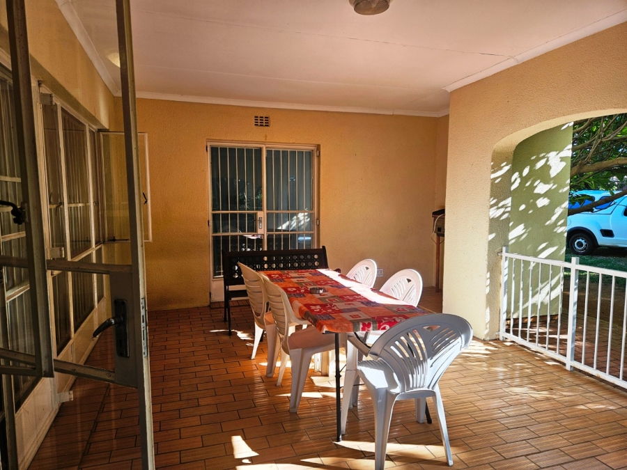 4 Bedroom Property for Sale in Fontainebleau Gauteng