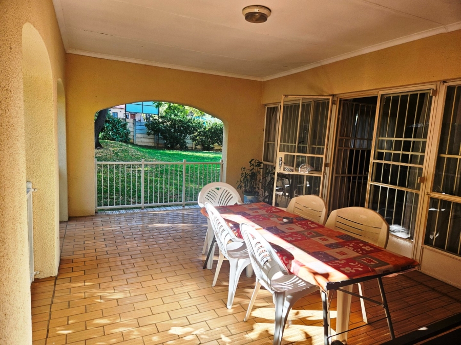 4 Bedroom Property for Sale in Fontainebleau Gauteng