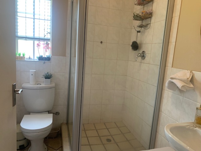 To Let 2 Bedroom Property for Rent in Honeypark Gauteng