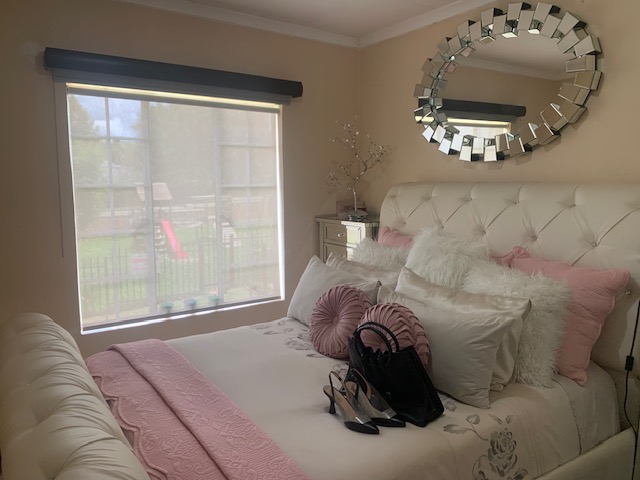 To Let 2 Bedroom Property for Rent in Honeypark Gauteng