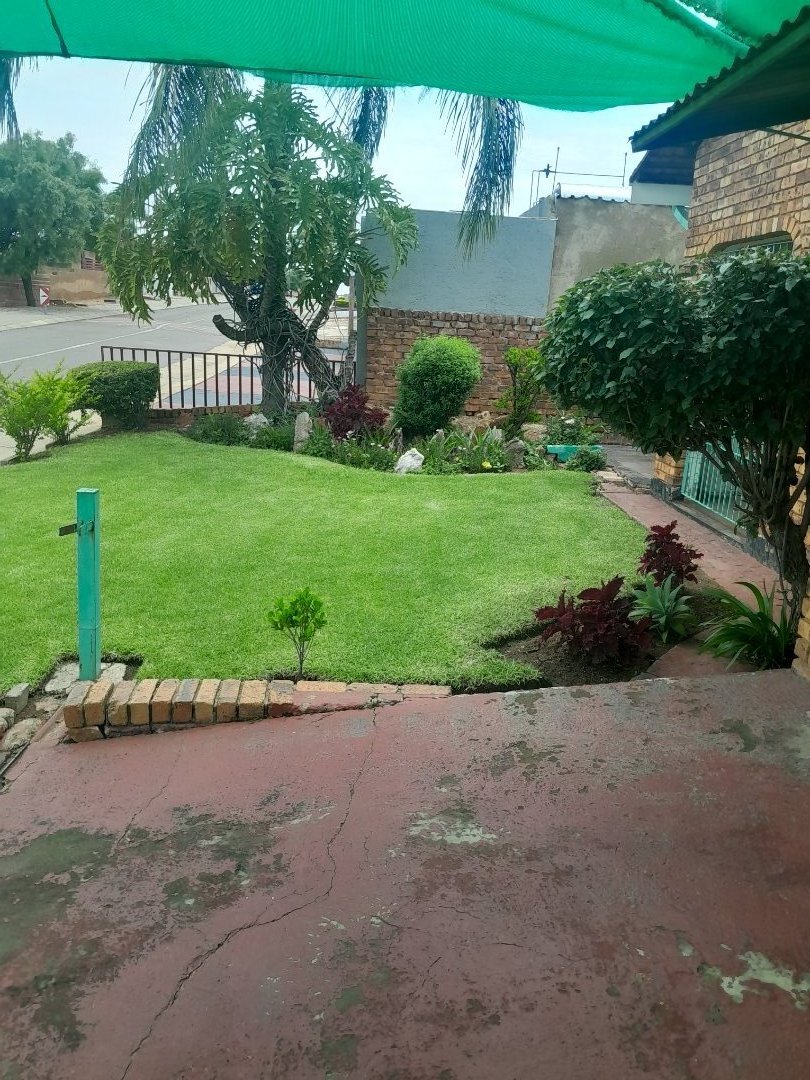 4 Bedroom Property for Sale in Soshanguve L Gauteng