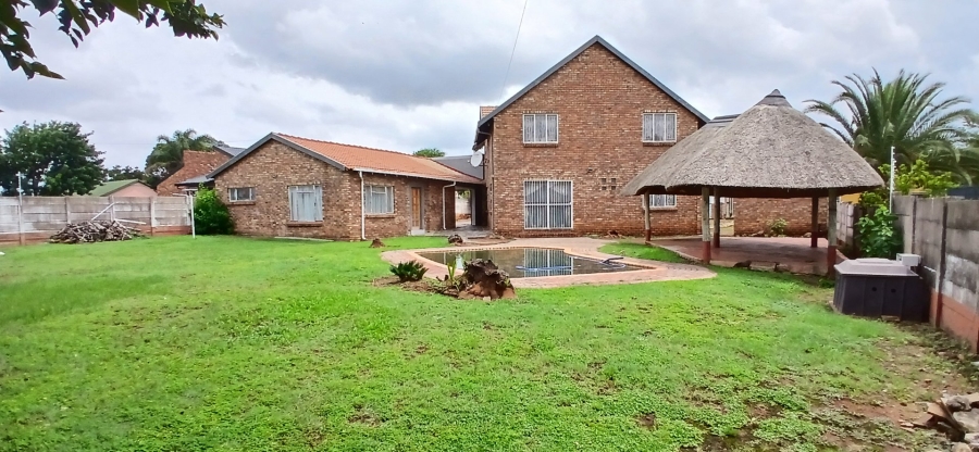 3 Bedroom Property for Sale in Heuweloord Gauteng