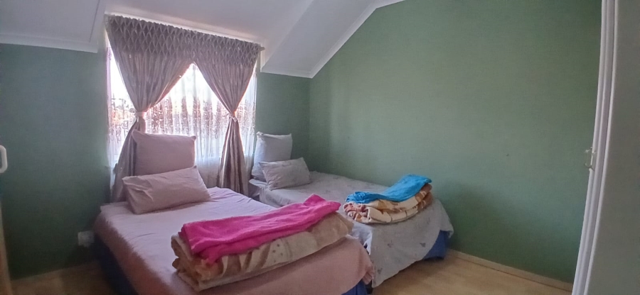 3 Bedroom Property for Sale in Heuweloord Gauteng