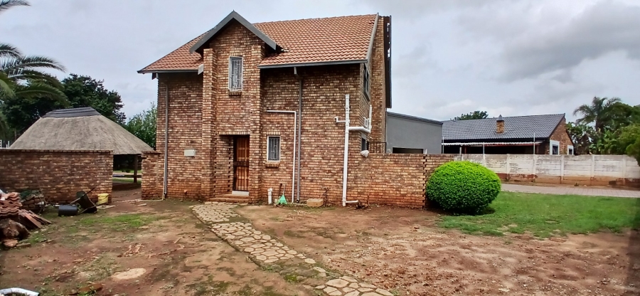 3 Bedroom Property for Sale in Heuweloord Gauteng