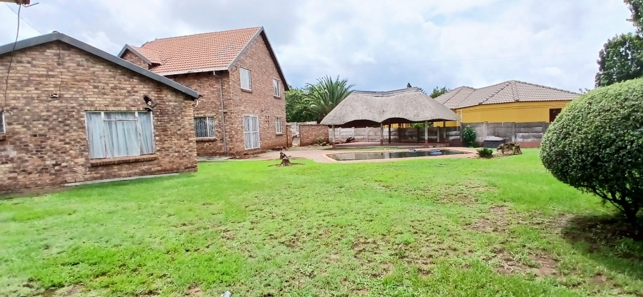 3 Bedroom Property for Sale in Heuweloord Gauteng