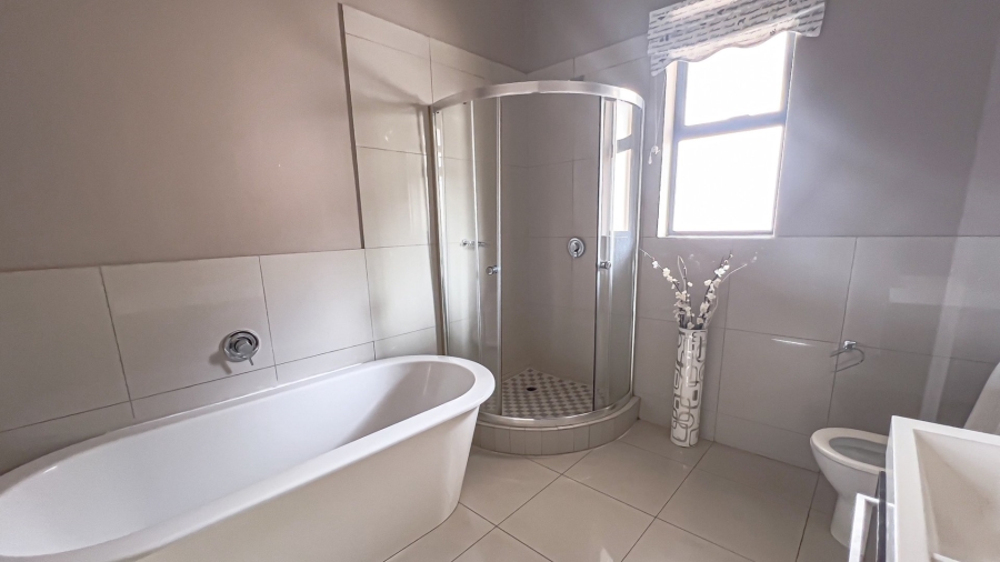 To Let 3 Bedroom Property for Rent in Solheim Gauteng