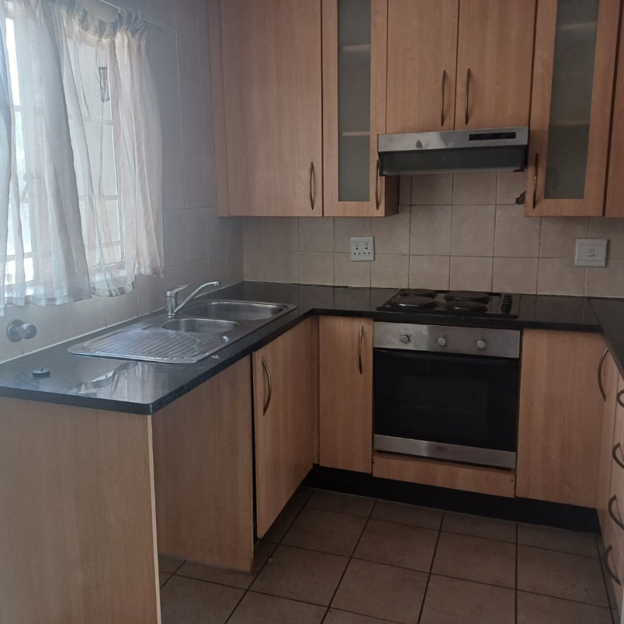 2 Bedroom Property for Sale in Erand Gardens Gauteng