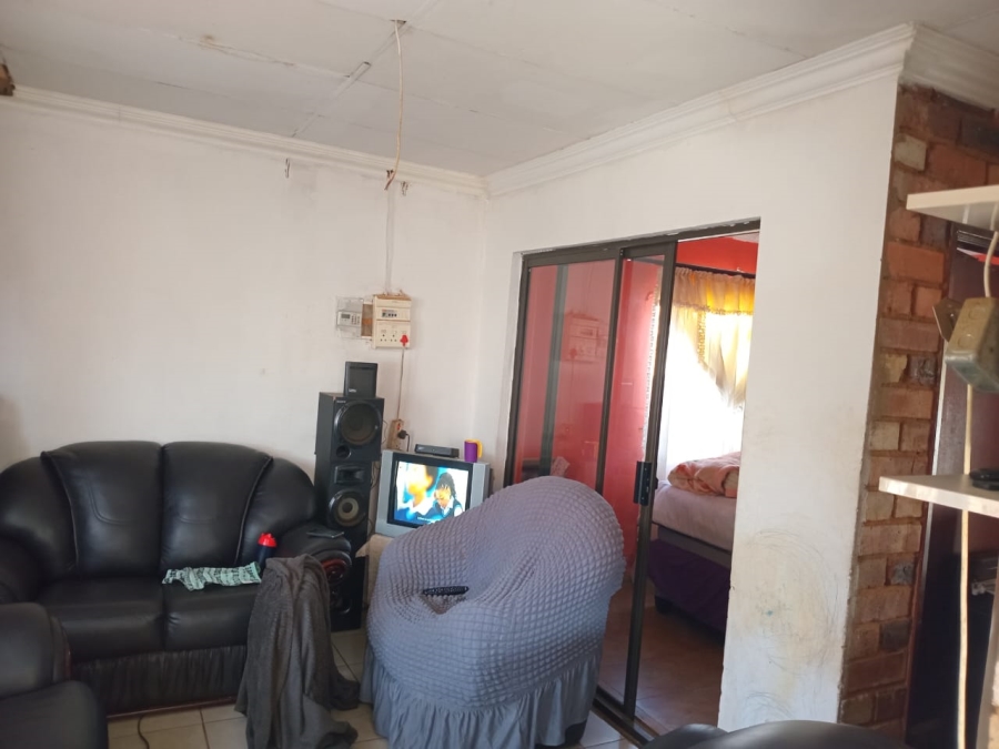 2 Bedroom Property for Sale in Shangrila Gauteng