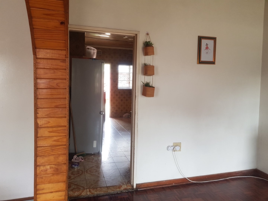 4 Bedroom Property for Sale in Mofolo Gauteng