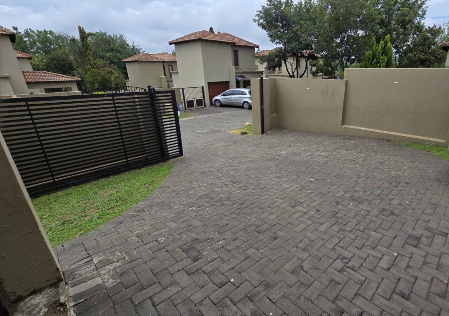 To Let  Bedroom Property for Rent in Kyalami Hills Gauteng