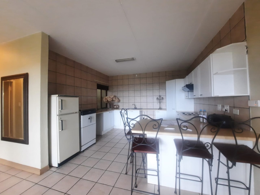 2 Bedroom Property for Sale in Constantia Kloof Gauteng