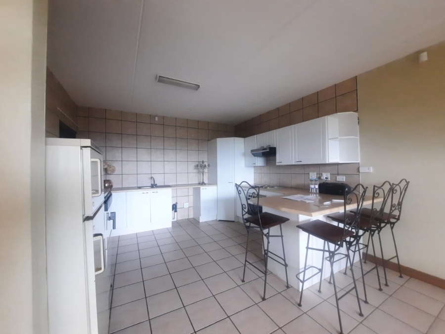 2 Bedroom Property for Sale in Constantia Kloof Gauteng