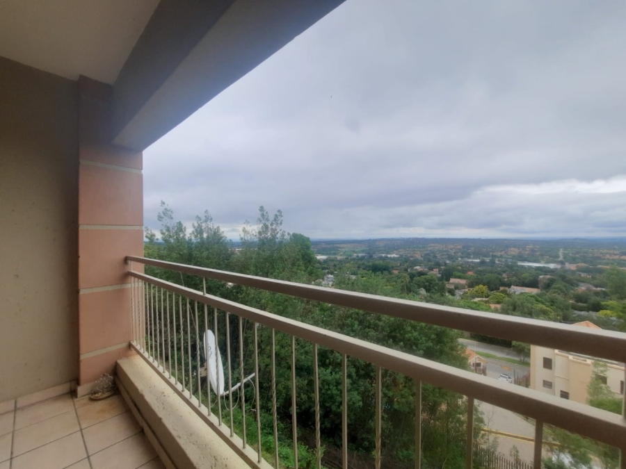 2 Bedroom Property for Sale in Constantia Kloof Gauteng