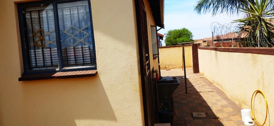 3 Bedroom Property for Sale in Soshanguve East Ext 6 Gauteng