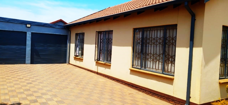 3 Bedroom Property for Sale in Soshanguve East Ext 6 Gauteng