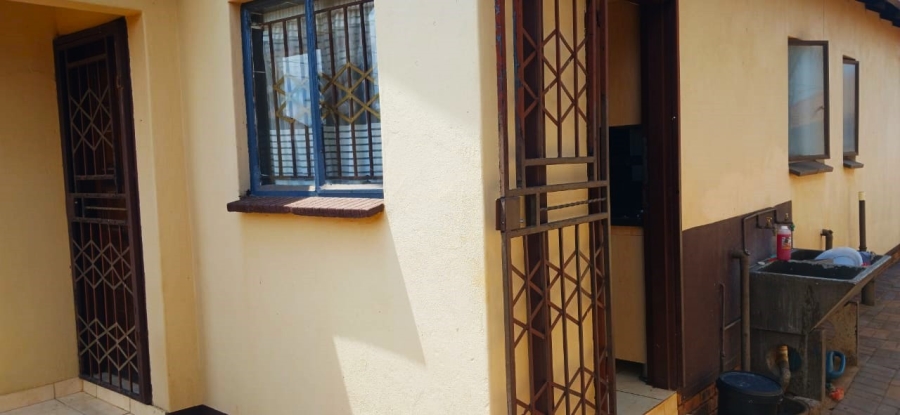 3 Bedroom Property for Sale in Soshanguve East Ext 6 Gauteng