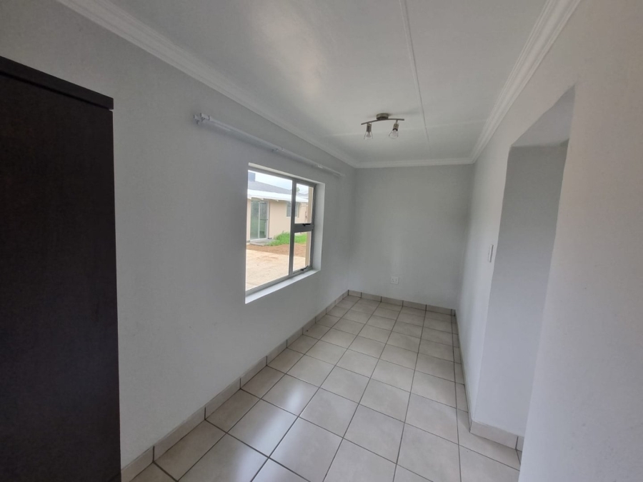 To Let 1 Bedroom Property for Rent in Impala Park Gauteng