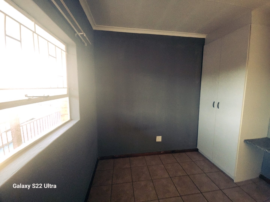 To Let 2 Bedroom Property for Rent in Kempton Park Central Gauteng