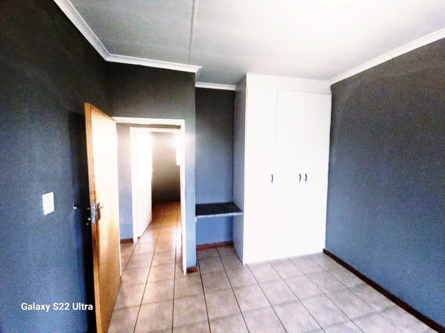 To Let 2 Bedroom Property for Rent in Kempton Park Central Gauteng