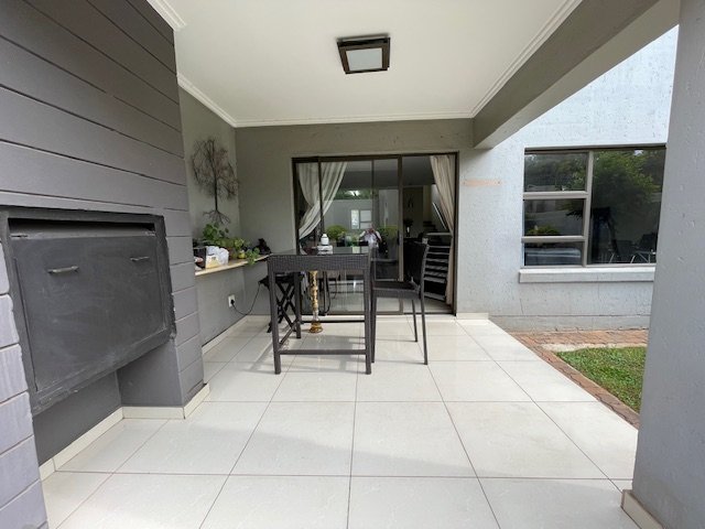 3 Bedroom Property for Sale in Bedfordview Gauteng