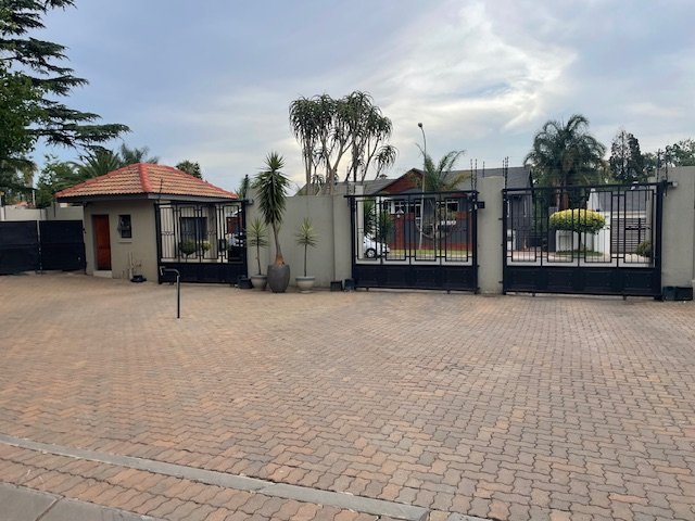 3 Bedroom Property for Sale in Bedfordview Gauteng