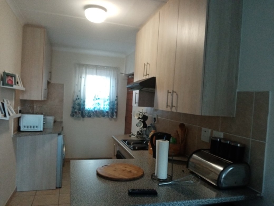 To Let 2 Bedroom Property for Rent in Chantelle Gauteng