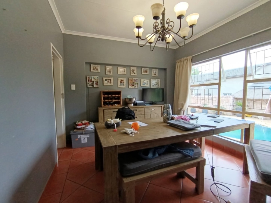 To Let 4 Bedroom Property for Rent in Eldoraigne Gauteng