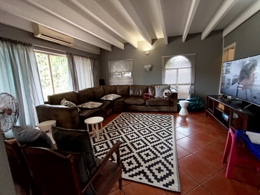 To Let 4 Bedroom Property for Rent in Eldoraigne Gauteng