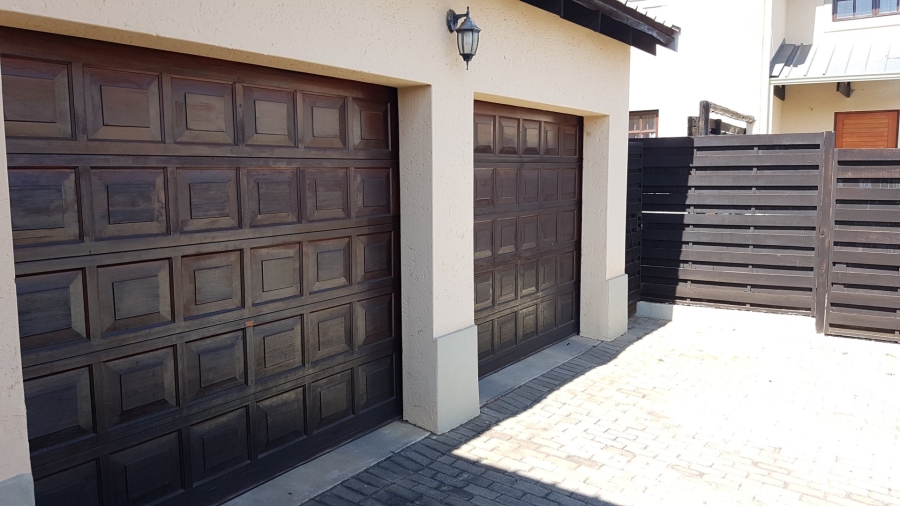 To Let 3 Bedroom Property for Rent in Equestria Gauteng