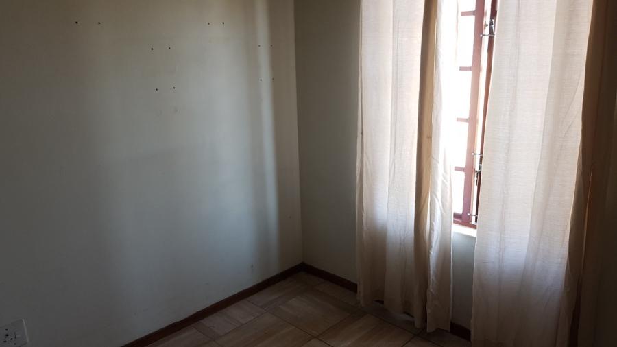 To Let 3 Bedroom Property for Rent in Equestria Gauteng