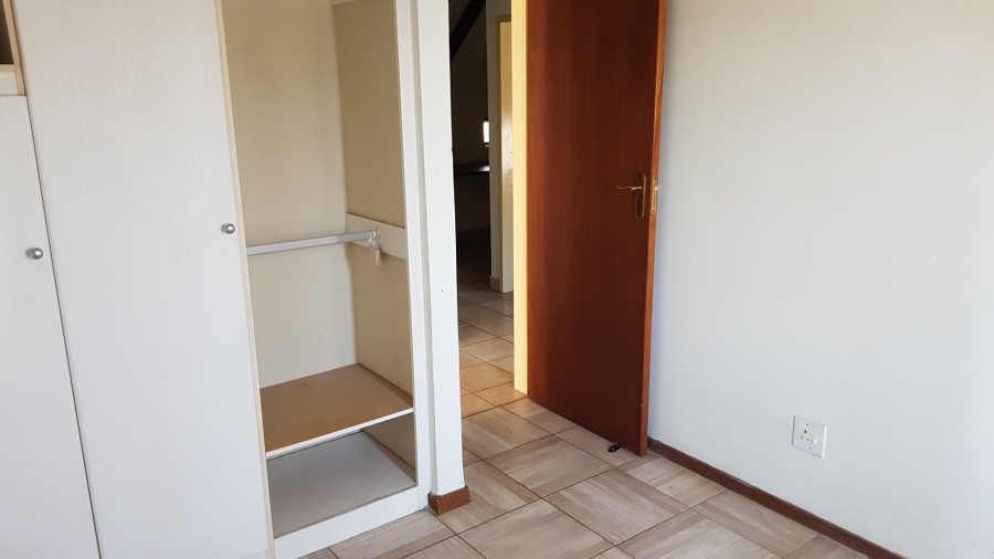 To Let 3 Bedroom Property for Rent in Equestria Gauteng