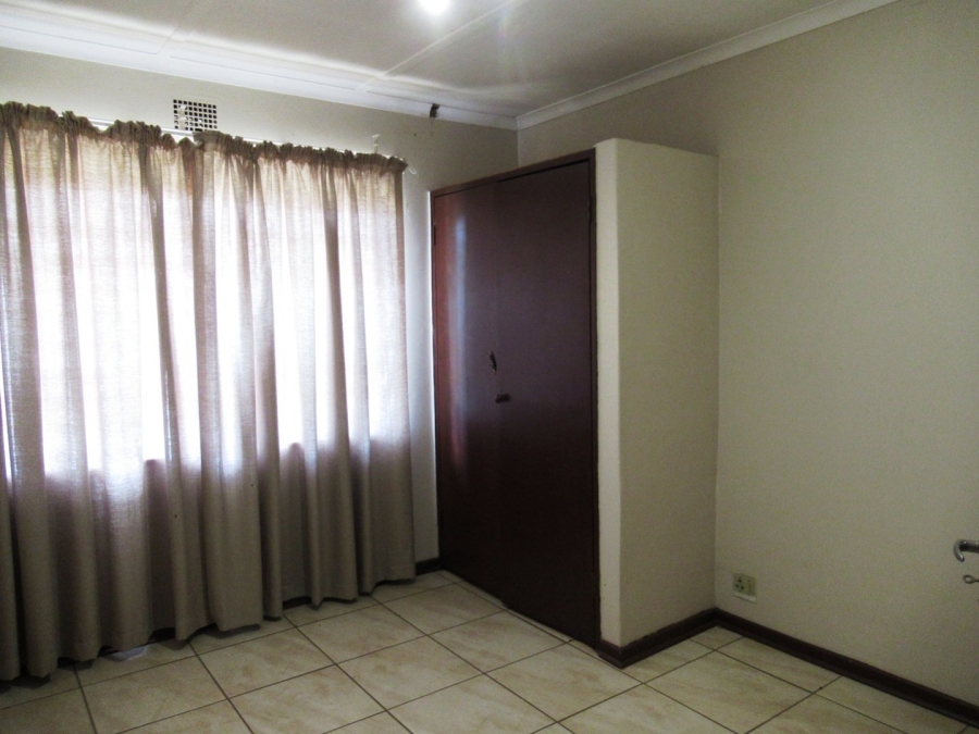 3 Bedroom Property for Sale in Erasmus Gauteng