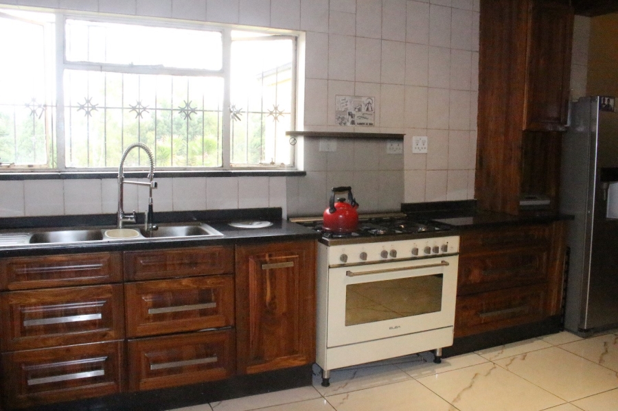 5 Bedroom Property for Sale in Benoni South Gauteng