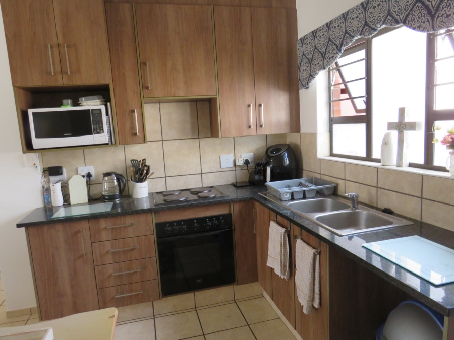 2 Bedroom Property for Sale in Barbeque Downs Gauteng