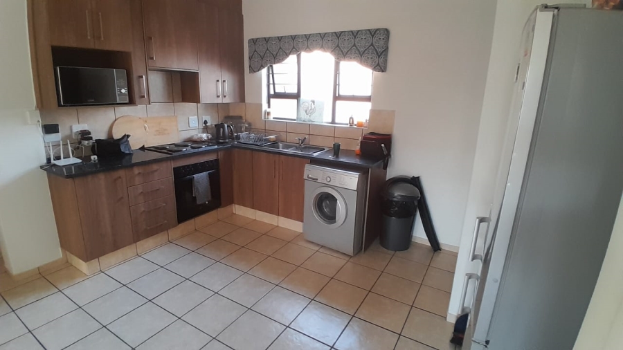 2 Bedroom Property for Sale in Barbeque Downs Gauteng