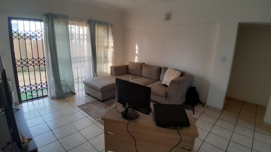 2 Bedroom Property for Sale in Barbeque Downs Gauteng