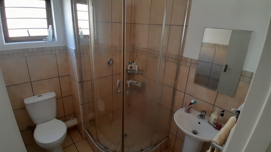 2 Bedroom Property for Sale in Barbeque Downs Gauteng