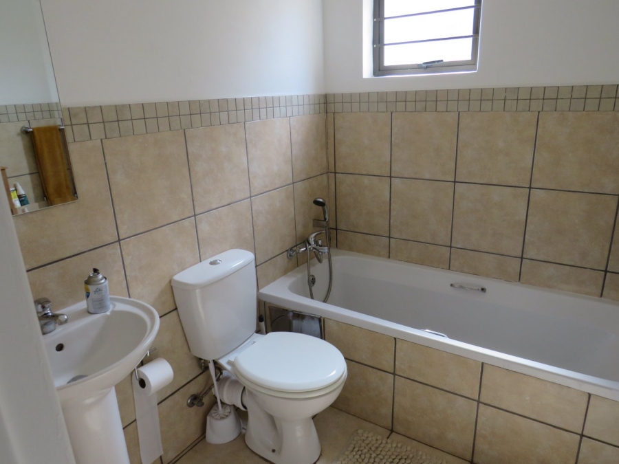 2 Bedroom Property for Sale in Barbeque Downs Gauteng